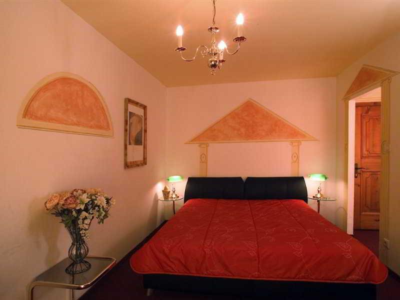 Das Waldhotel Seefeld in Tirol Zimmer foto